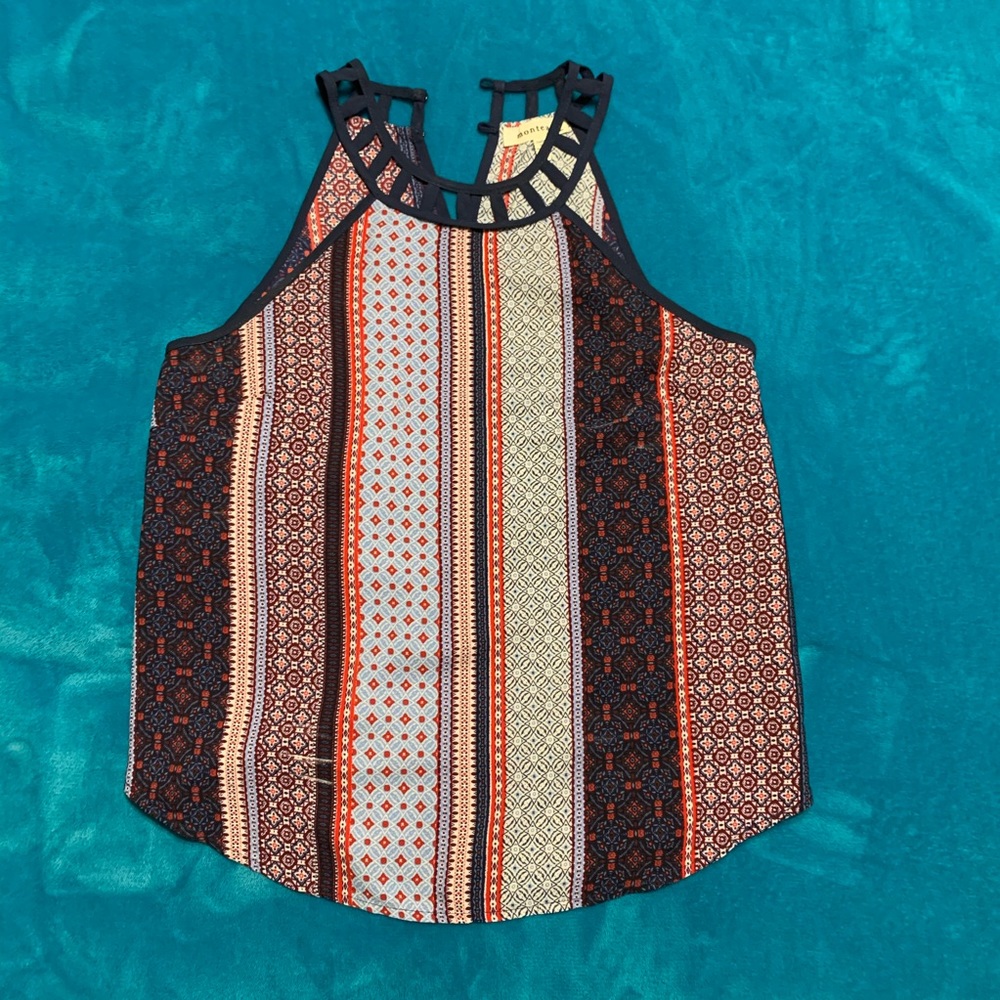 Patterned red and navy tank